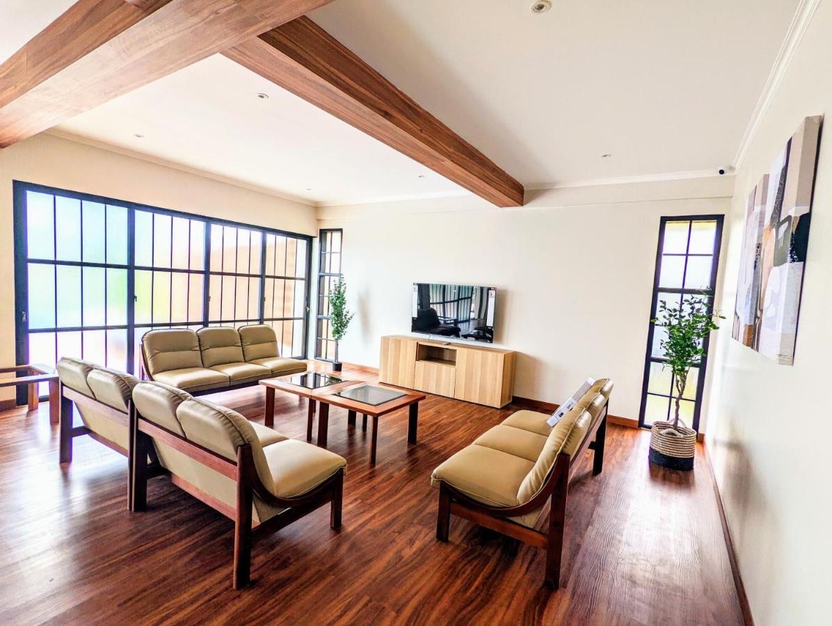 Cottonwood Exclusive Villa @Lembang Asri - Jacuzzi Playground Netflix Billyard Екстериор снимка